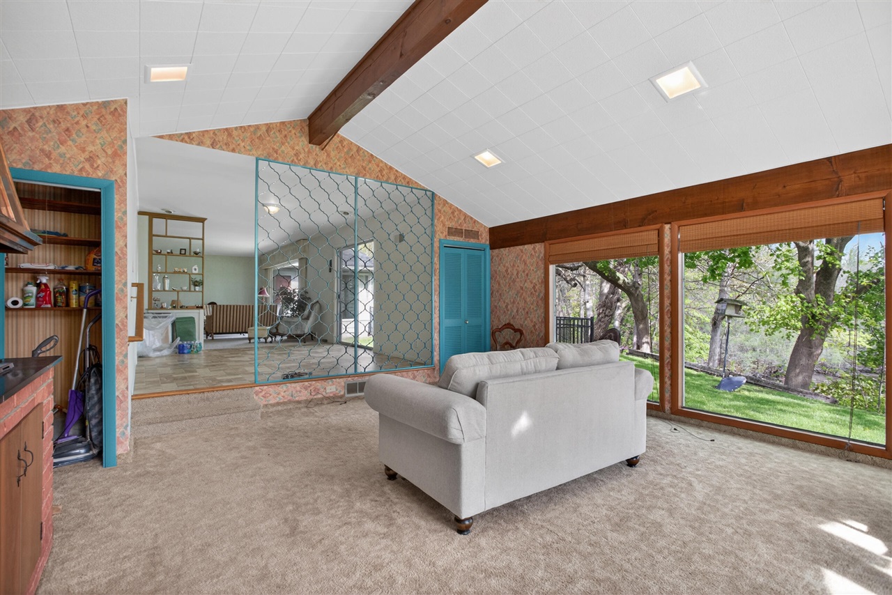 400 Outer Court, Tecumseh, MI, 49286-1441