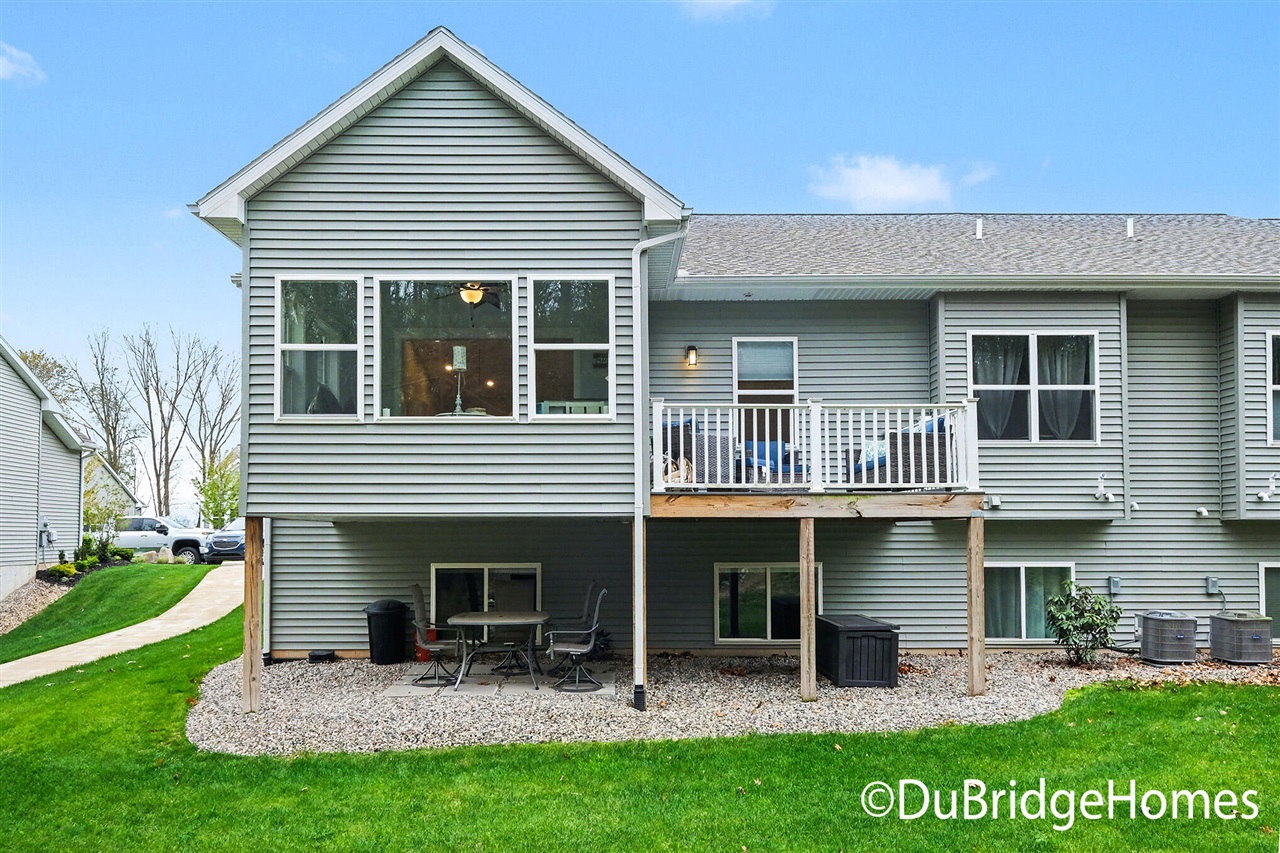 69 Blue Violet Lane, Comstock Park, MI, 49321