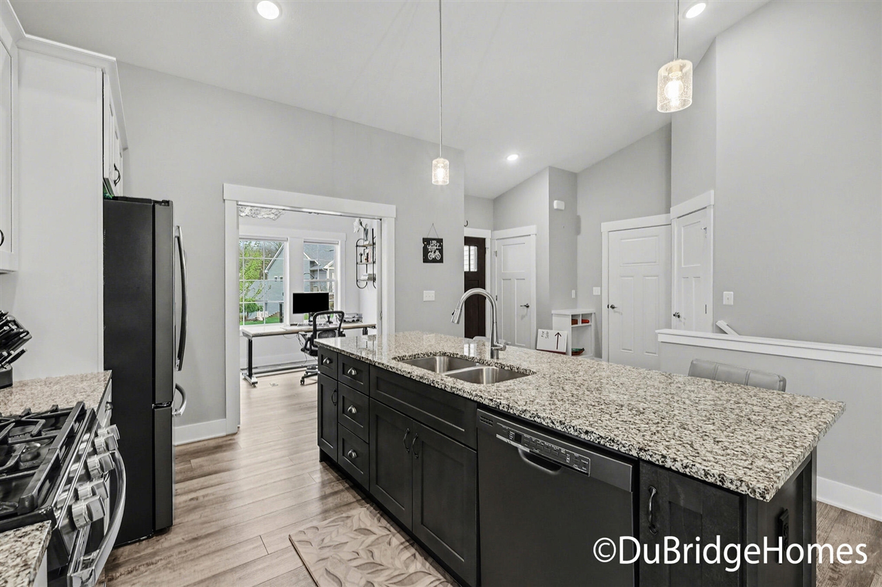 69 Blue Violet Lane, Comstock Park, MI, 49321