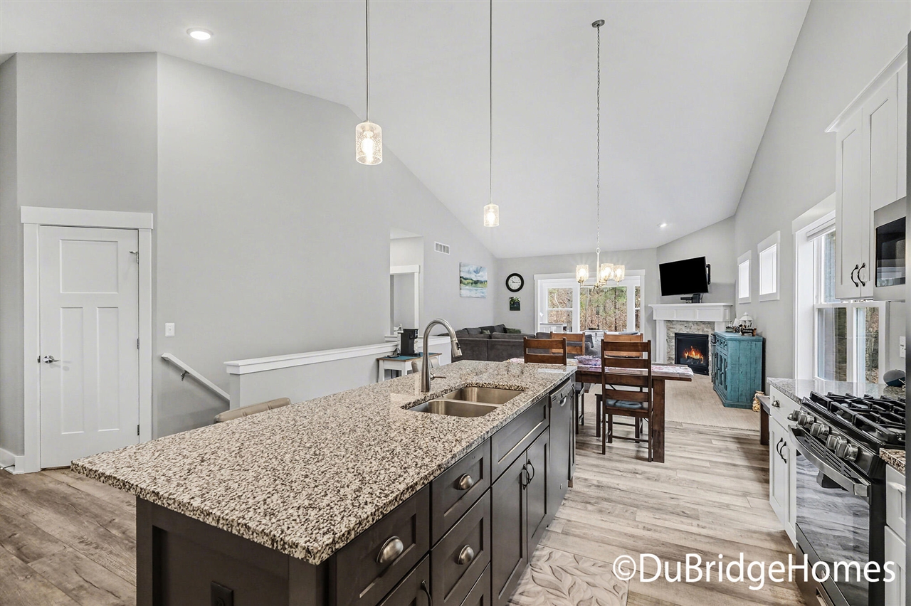 69 Blue Violet Lane, Comstock Park, MI, 49321