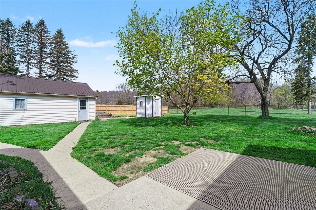 10251 Gorsline Road, Battle Creek, MI, 49014-8491