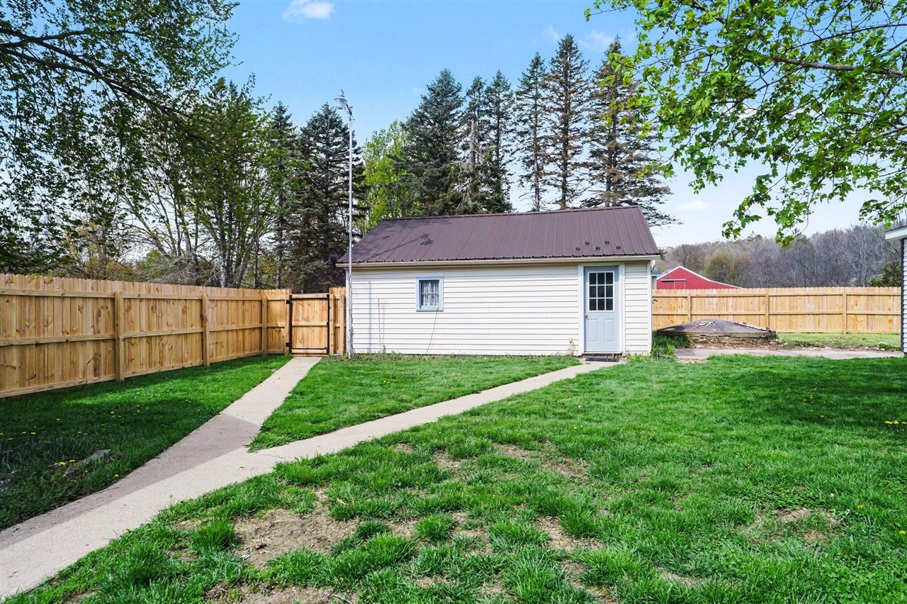 10251 Gorsline Road, Battle Creek, MI, 49014-8491