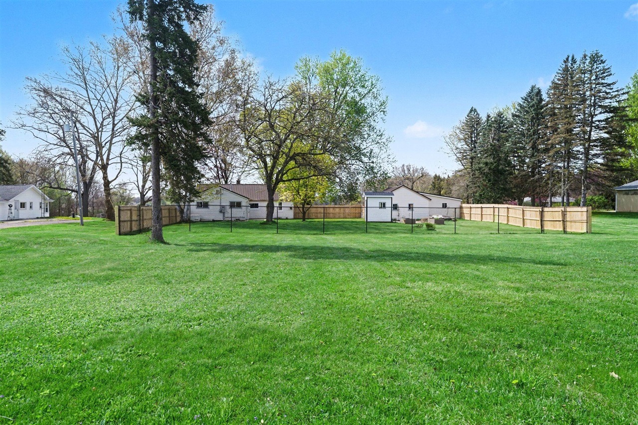 10251 Gorsline Road, Battle Creek, MI, 49014-8491