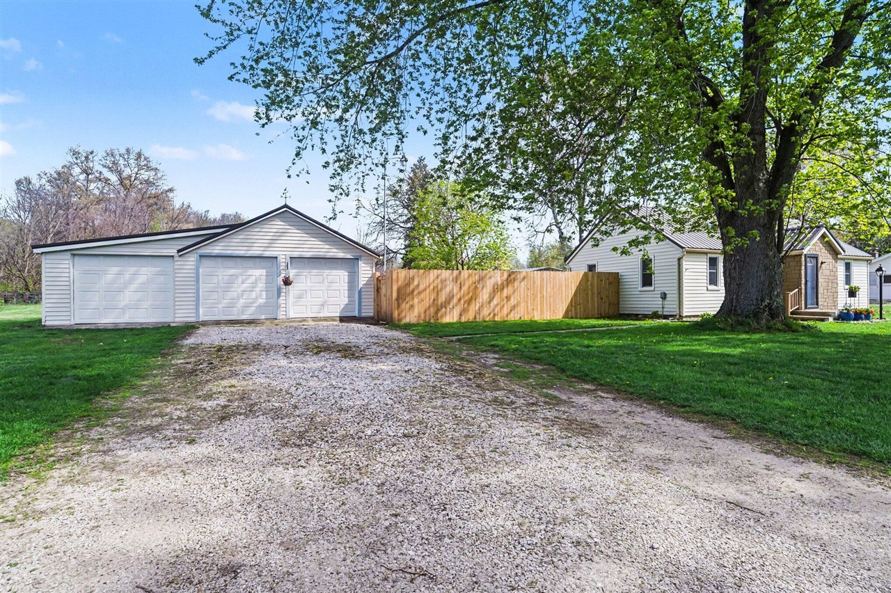 10251 Gorsline Road, Battle Creek, MI, 49014-8491