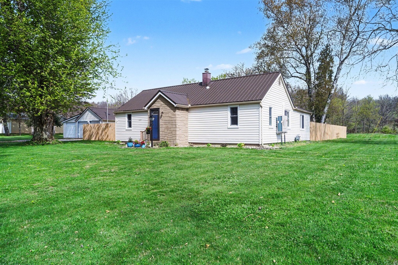 10251 Gorsline Road, Battle Creek, MI, 49014-8491