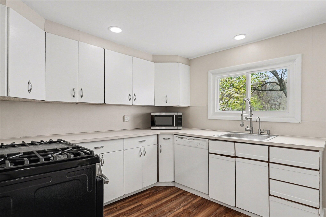 10251 Gorsline Road, Battle Creek, MI, 49014-8491