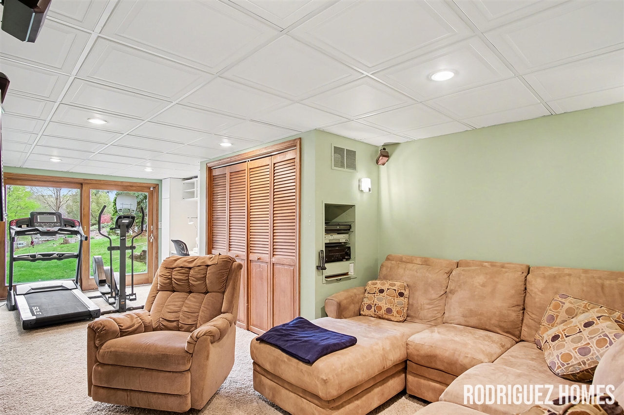 2658 Holtman Drive, Grand Rapids, MI, 49525-1863