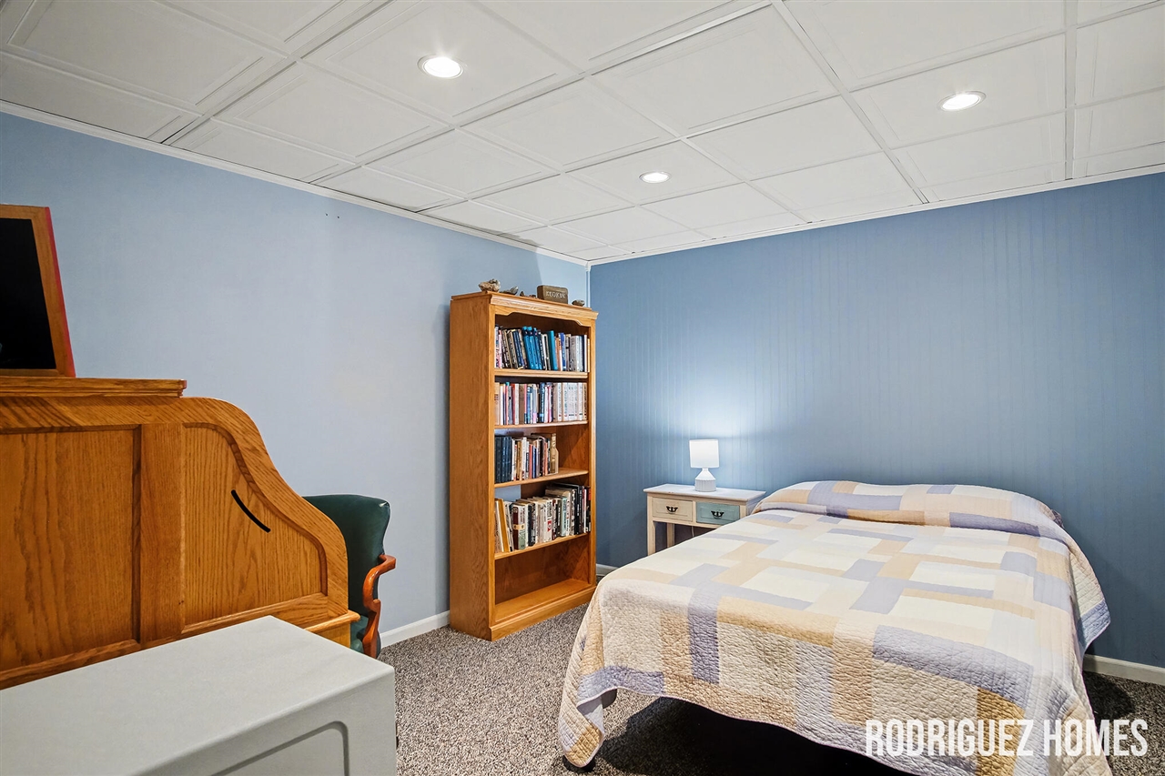 2658 Holtman Drive, Grand Rapids, MI, 49525-1863