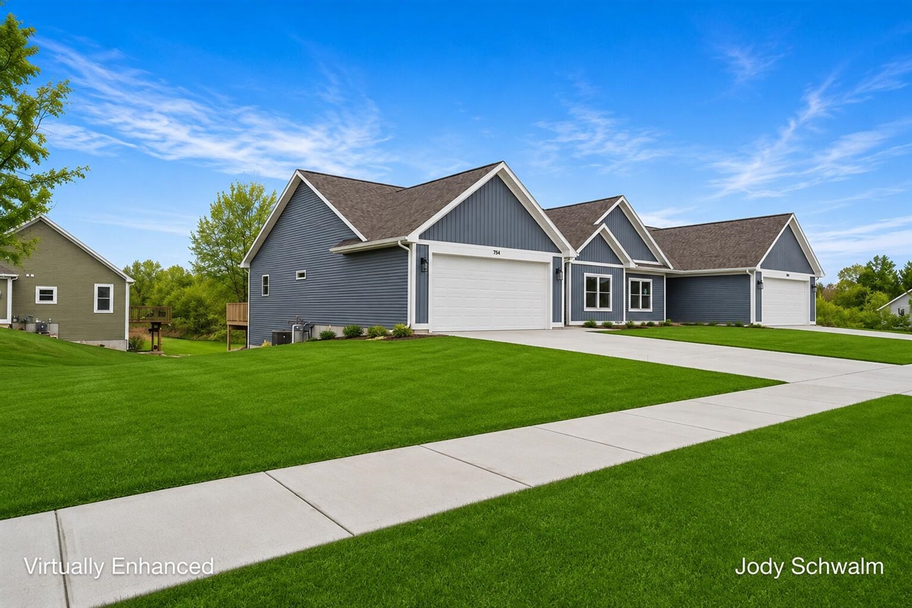 5th image of 754 Noble Dr, Belding, MI 48809 | MLS# 70528701