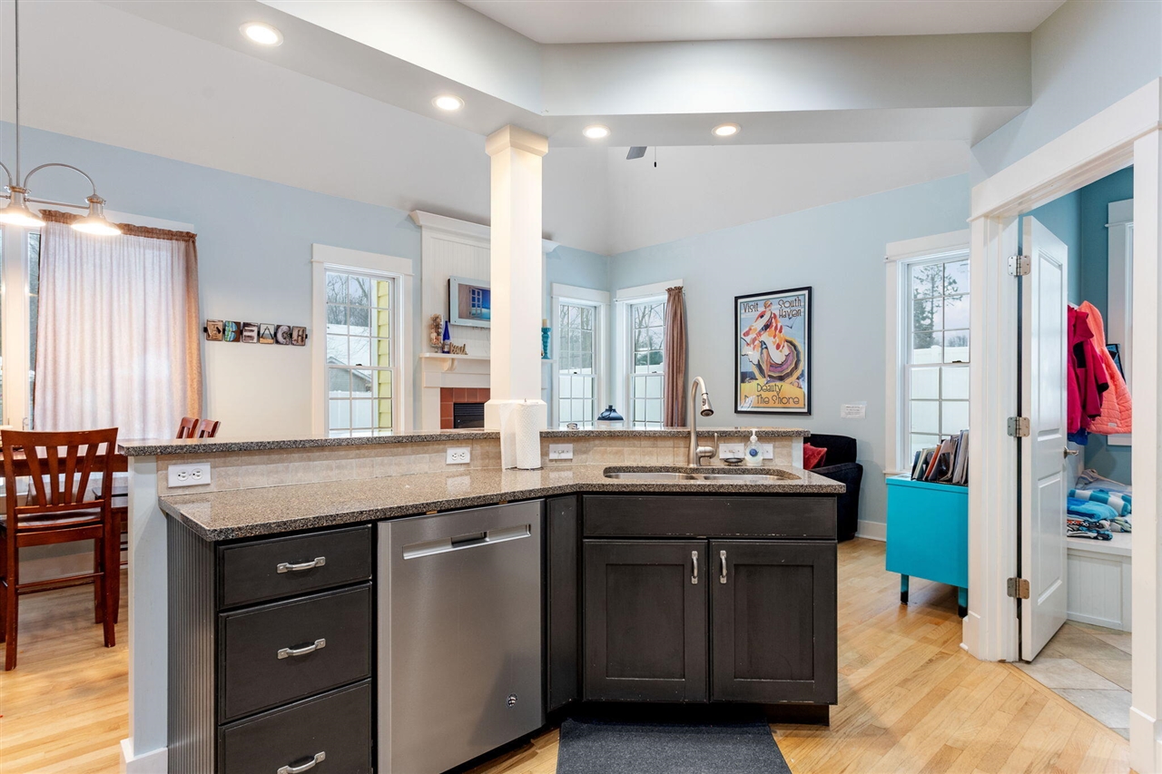 7409 Mitchell Court, South Haven, MI, 49090-7174