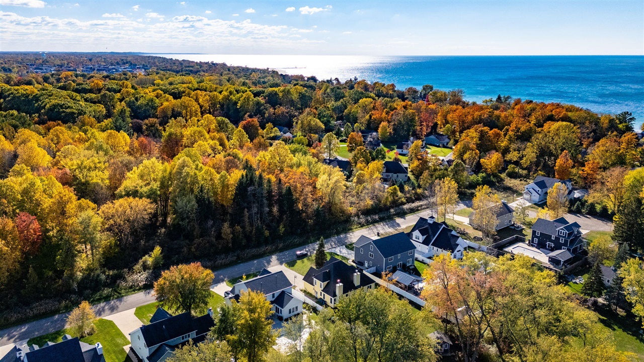 7409 Mitchell Court, South Haven, MI, 49090-7174
