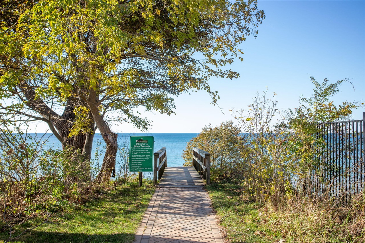 7409 Mitchell Court, South Haven, MI, 49090-7174