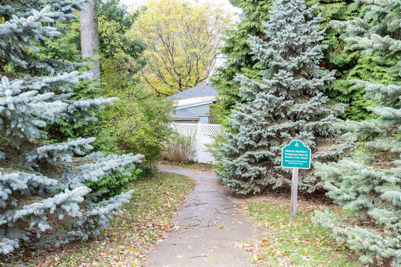7409 Mitchell Court, South Haven, MI, 49090-7174