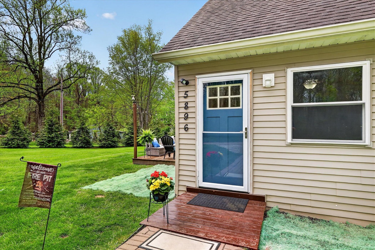 5896 Erie Street, Coloma, MI, 49038-9419