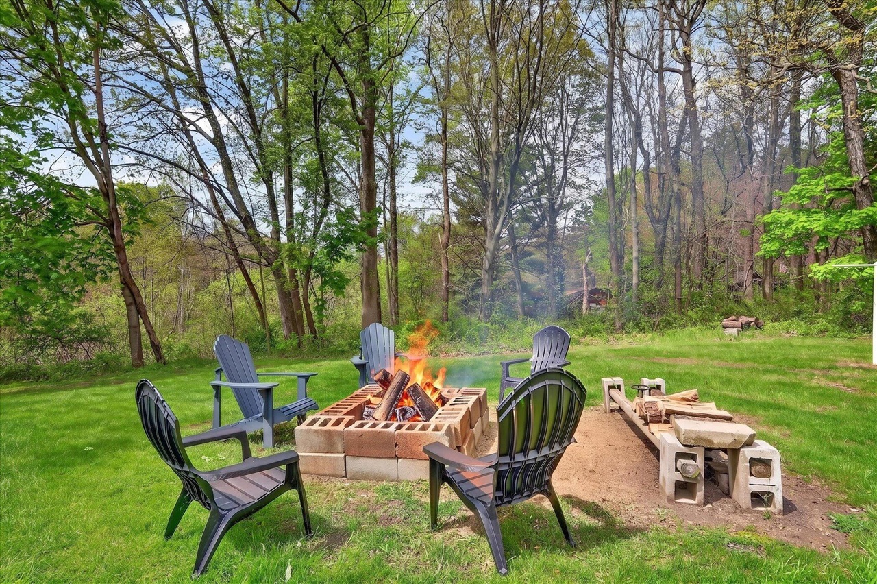 5896 Erie Street, Coloma, MI, 49038-9419