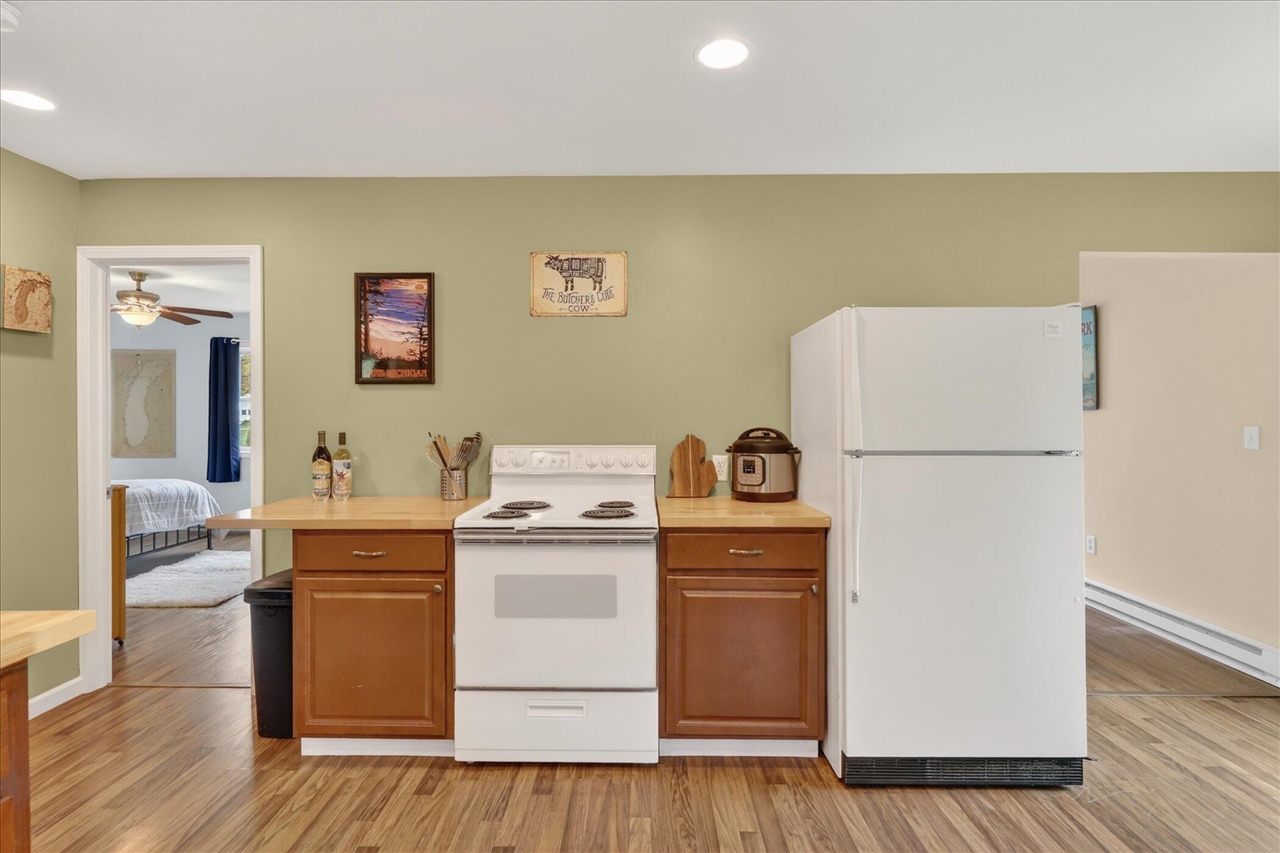 5896 Erie Street, Coloma, MI, 49038-9419
