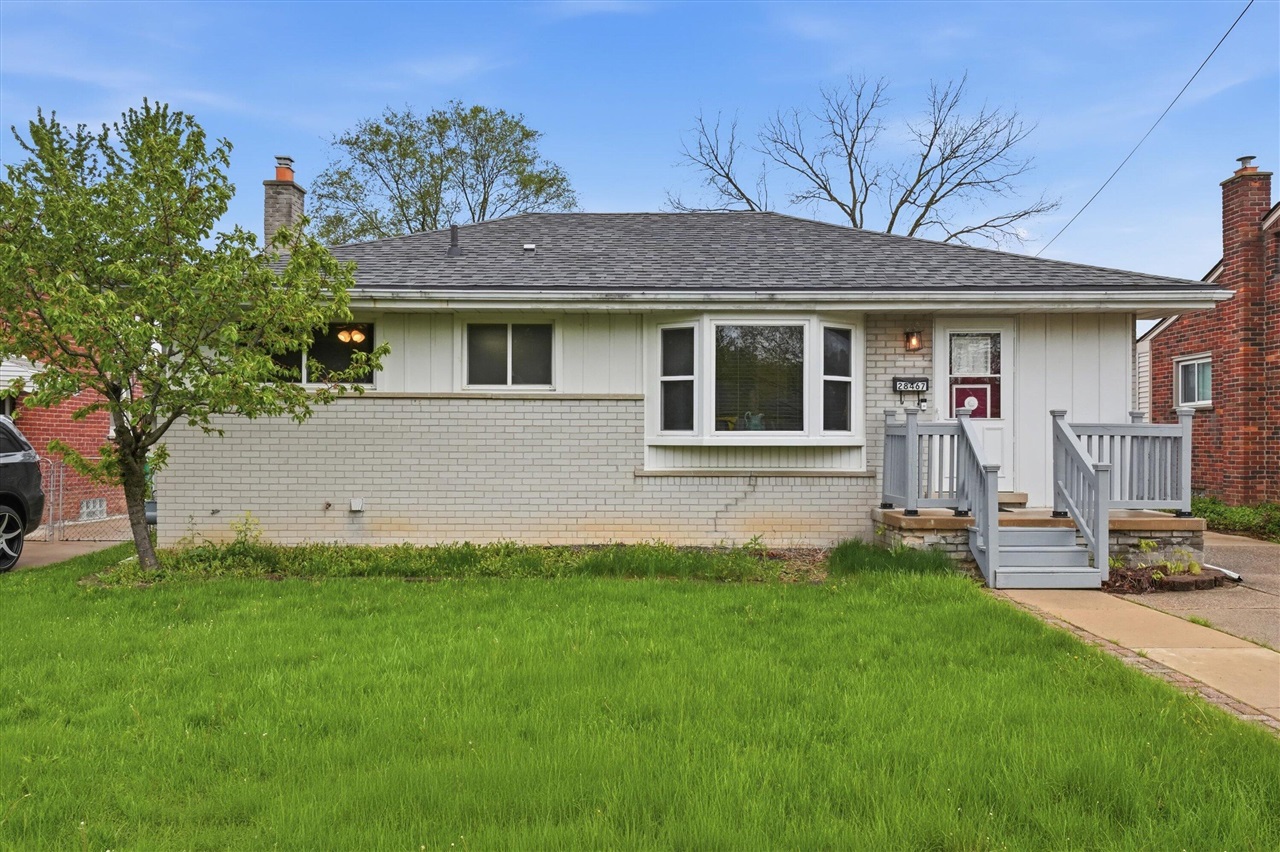 28467 Florence Street, Garden City, MI, 48135-2738
