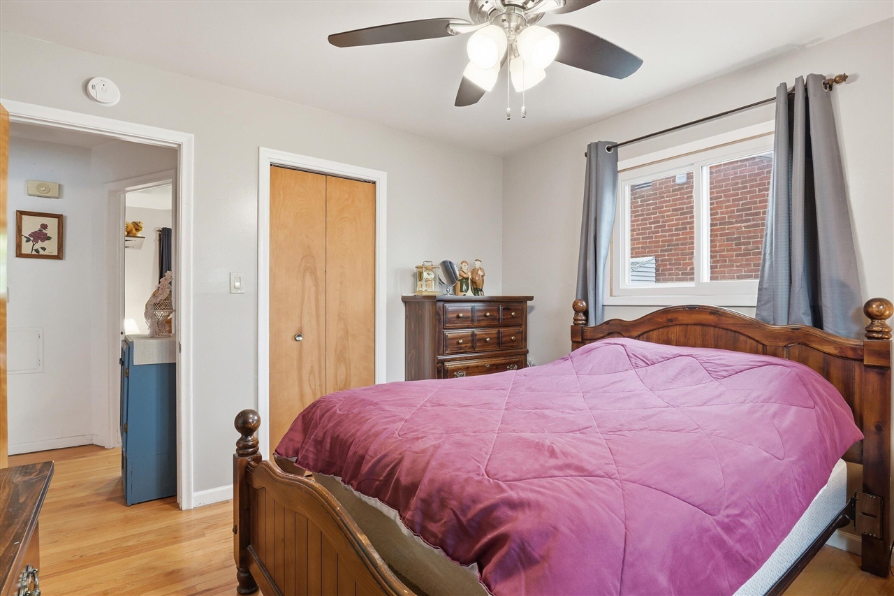 28467 Florence Street, Garden City, MI, 48135-2738