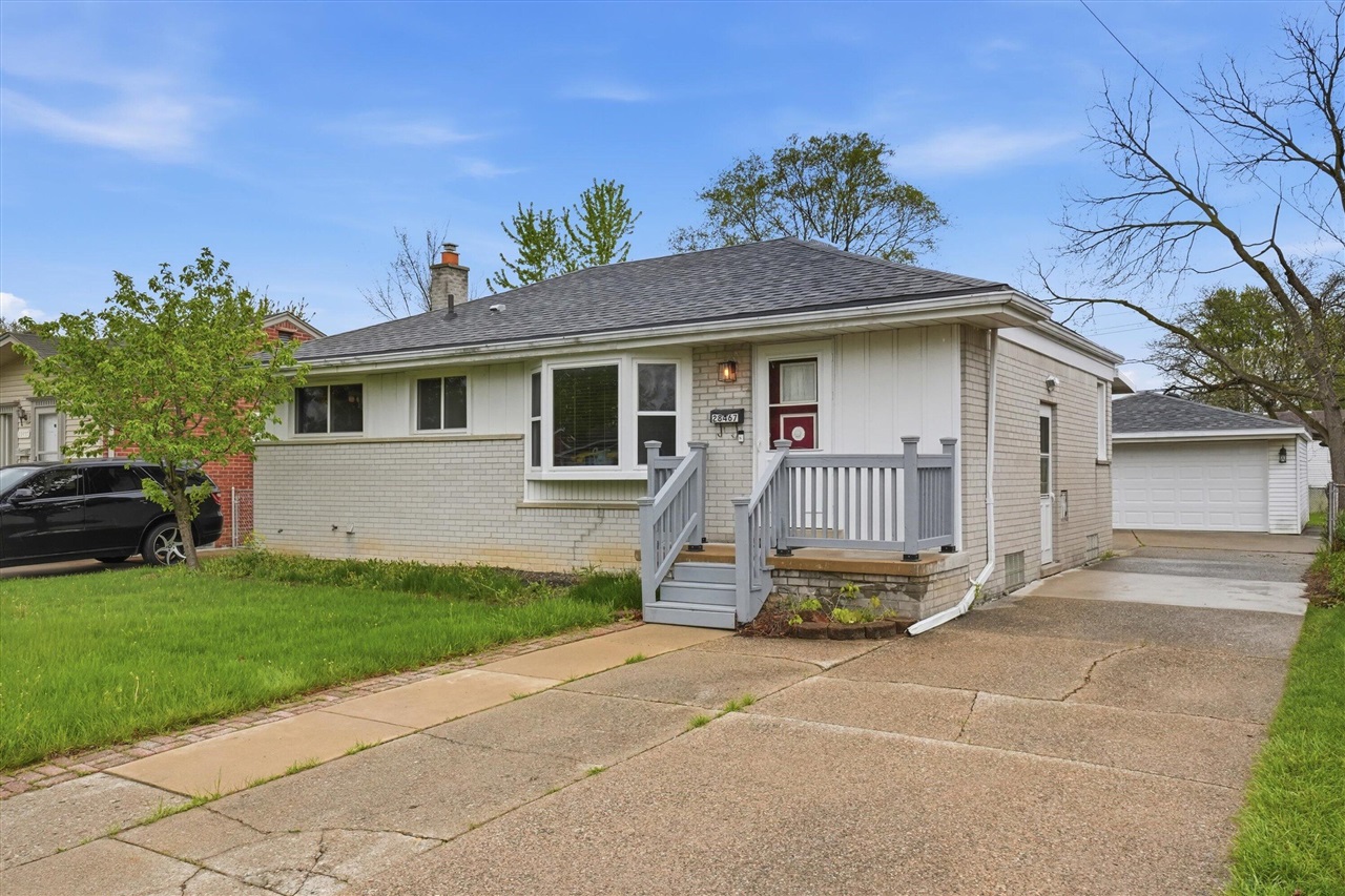 28467 Florence Street, Garden City, MI, 48135-2738