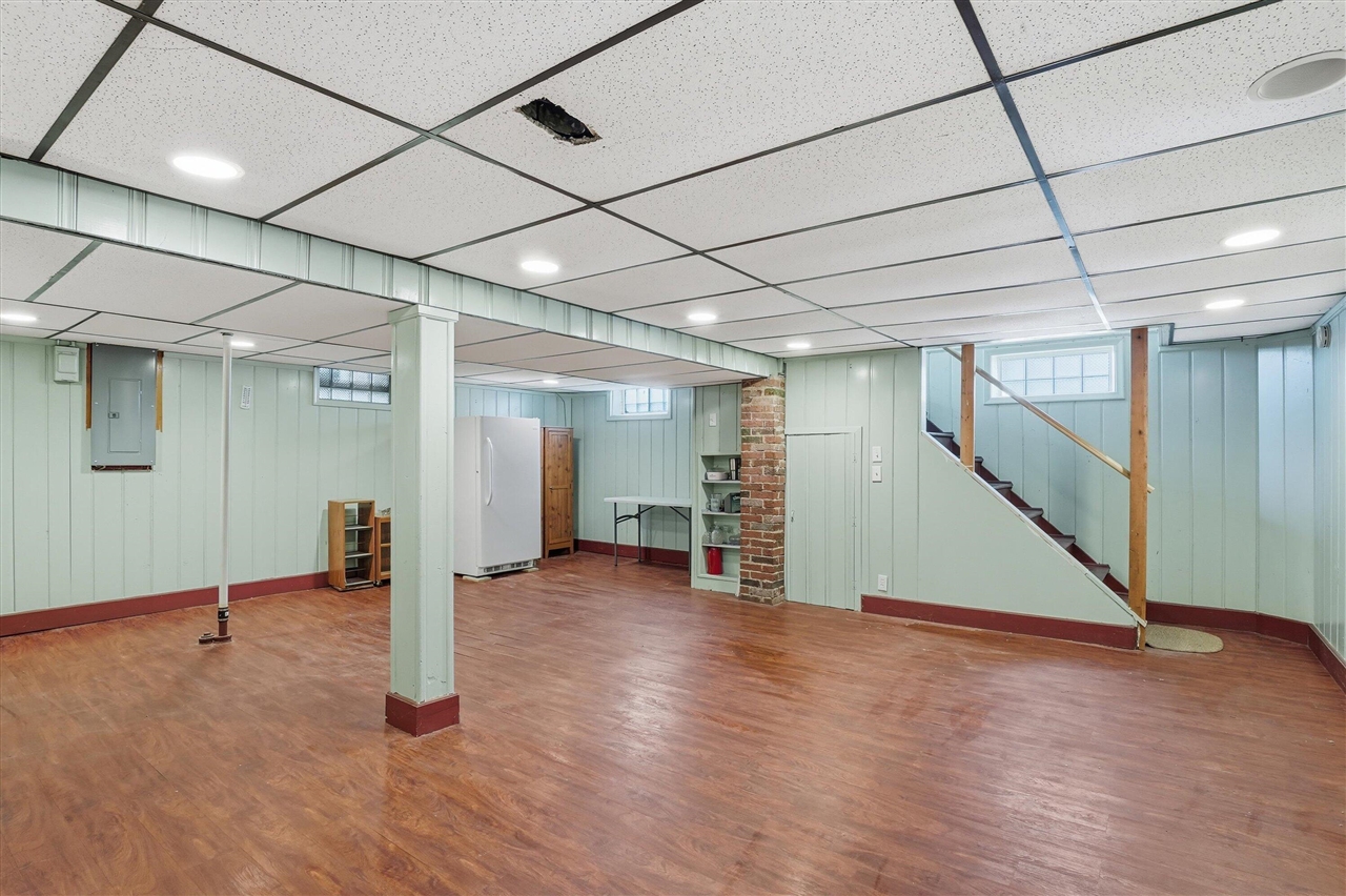 28467 Florence Street, Garden City, MI, 48135-2738