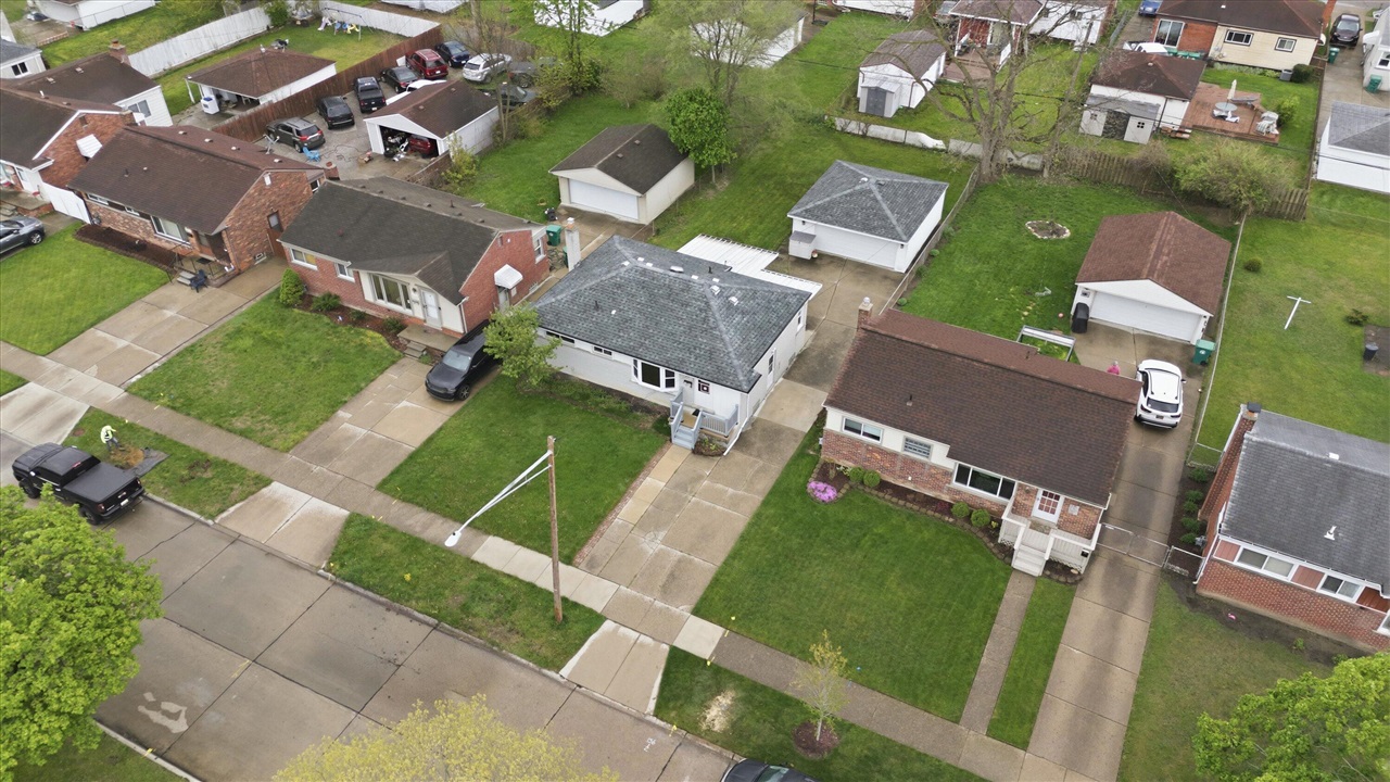 28467 Florence Street, Garden City, MI, 48135-2738