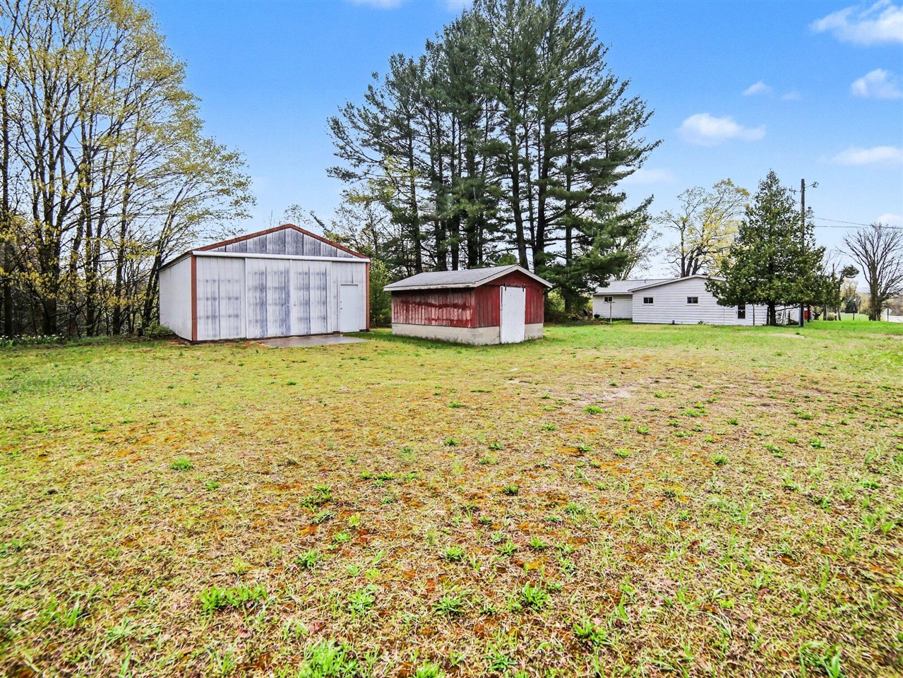 24 E Polk Road, Hart, MI, 49420