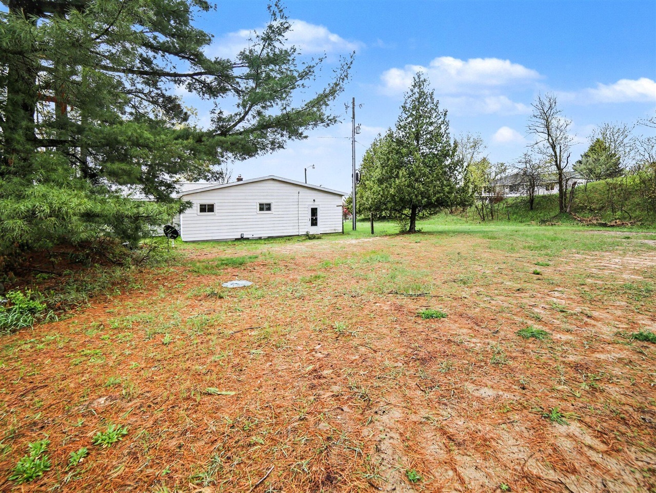 24 E Polk Road, Hart, MI, 49420