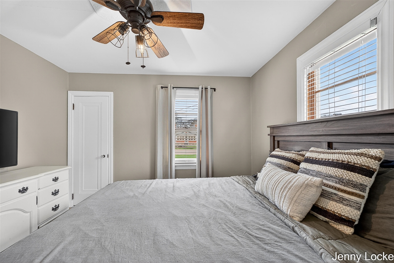 1059 Airport Road, Norton Shores, MI, 49441-5101