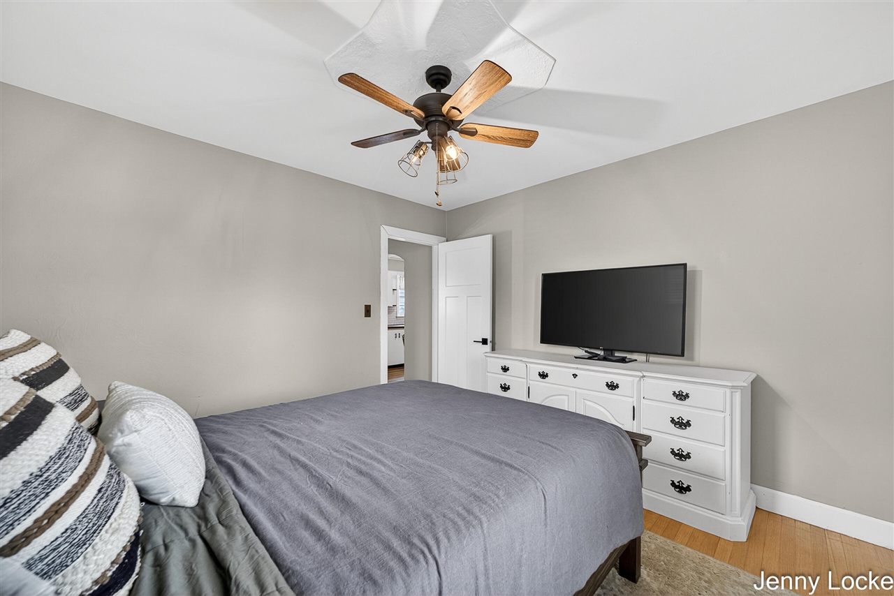 1059 Airport Road, Norton Shores, MI, 49441-5101