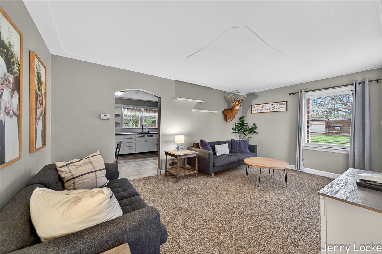 1059 Airport Road, Norton Shores, MI, 49441-5101