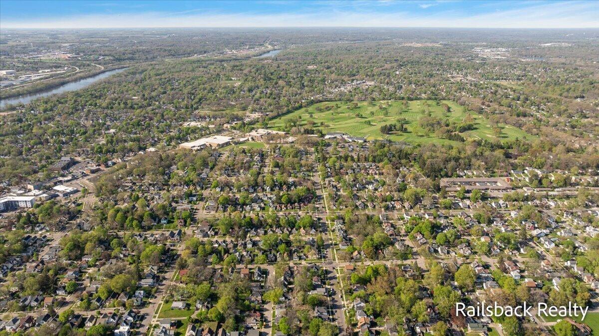1302 Ford Avenue, Grand Rapids, MI, 49505-5151