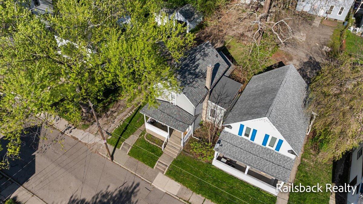1302 Ford Avenue, Grand Rapids, MI, 49505-5151
