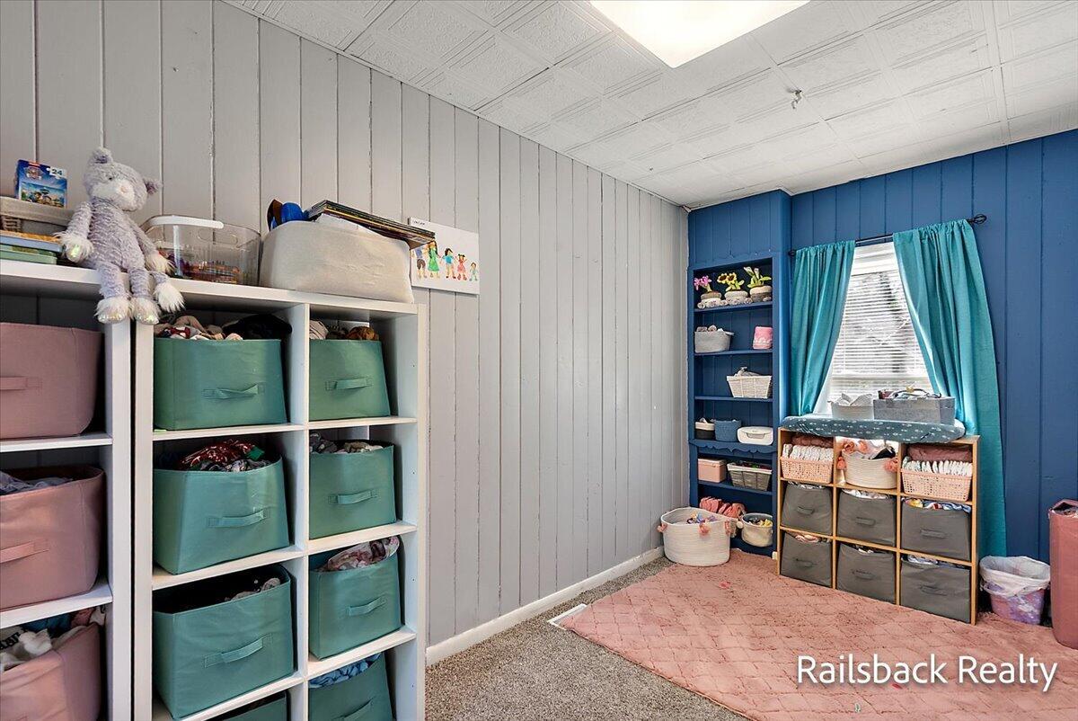 1302 Ford Avenue, Grand Rapids, MI, 49505-5151