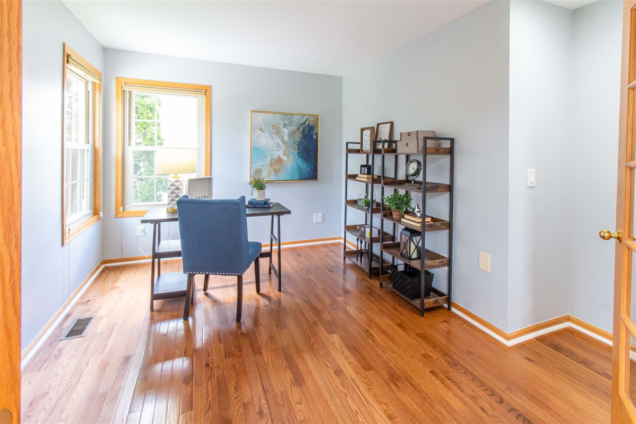 4101 Lake Forest Drive, Ann Arbor, MI, 48108-9678