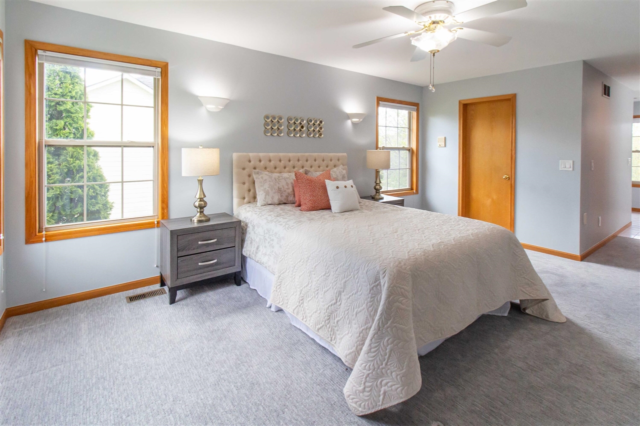 4101 Lake Forest Drive, Ann Arbor, MI, 48108-9678