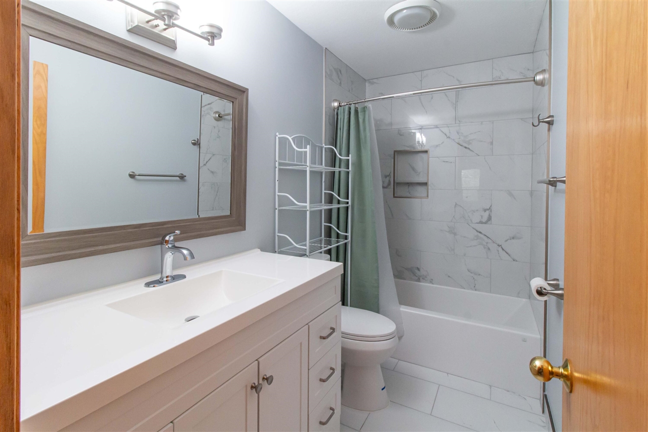 4101 Lake Forest Drive, Ann Arbor, MI, 48108-9678