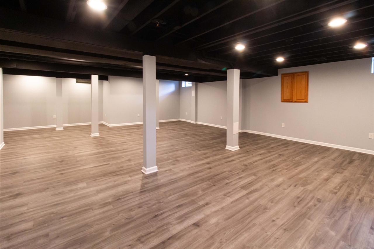 4101 Lake Forest Drive, Ann Arbor, MI, 48108-9678