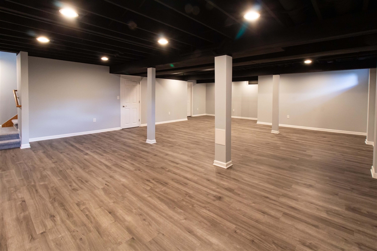 4101 Lake Forest Drive, Ann Arbor, MI, 48108-9678