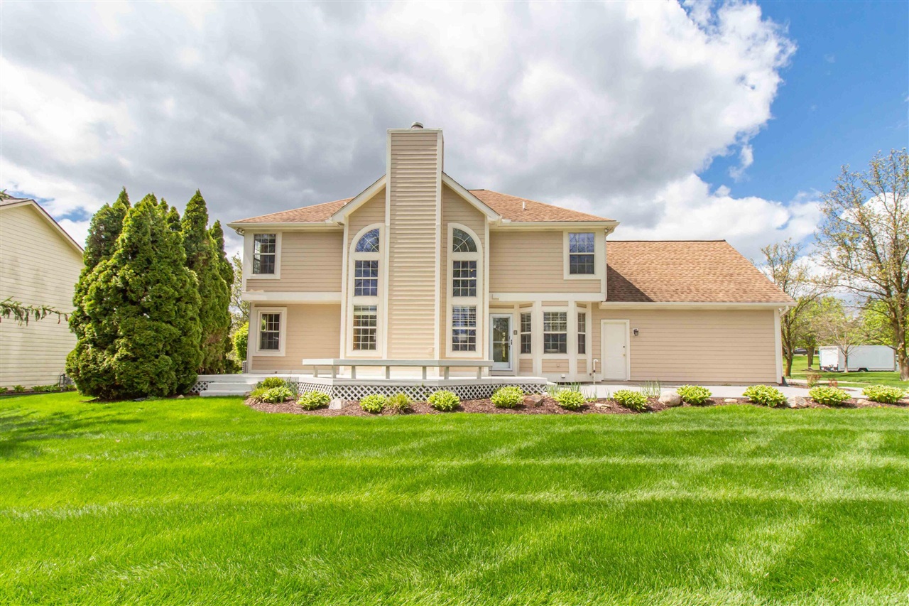 4101 Lake Forest Drive, Ann Arbor, MI, 48108-9678