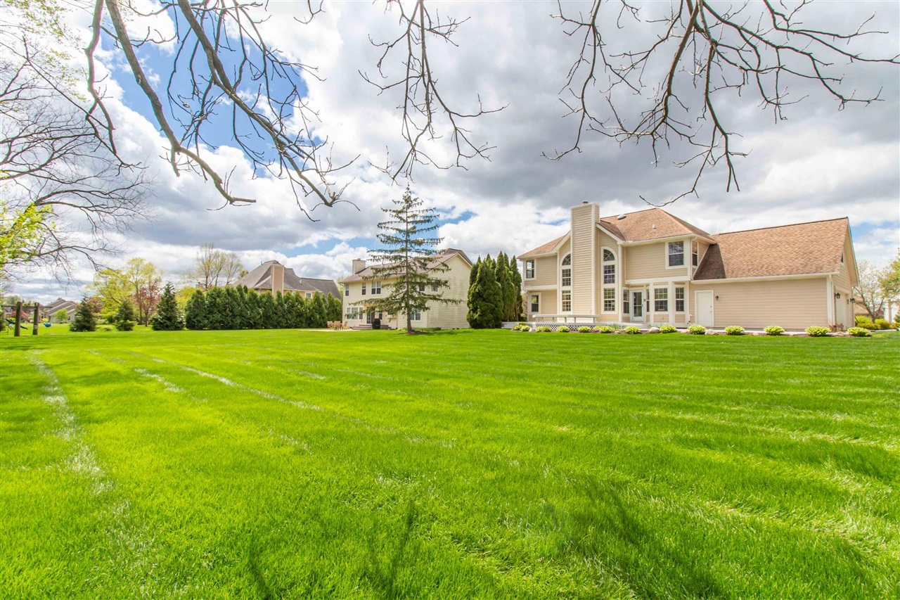 4101 Lake Forest Drive, Ann Arbor, MI, 48108-9678