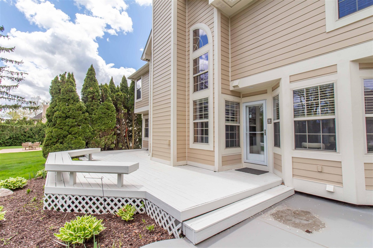4101 Lake Forest Drive, Ann Arbor, MI, 48108-9678