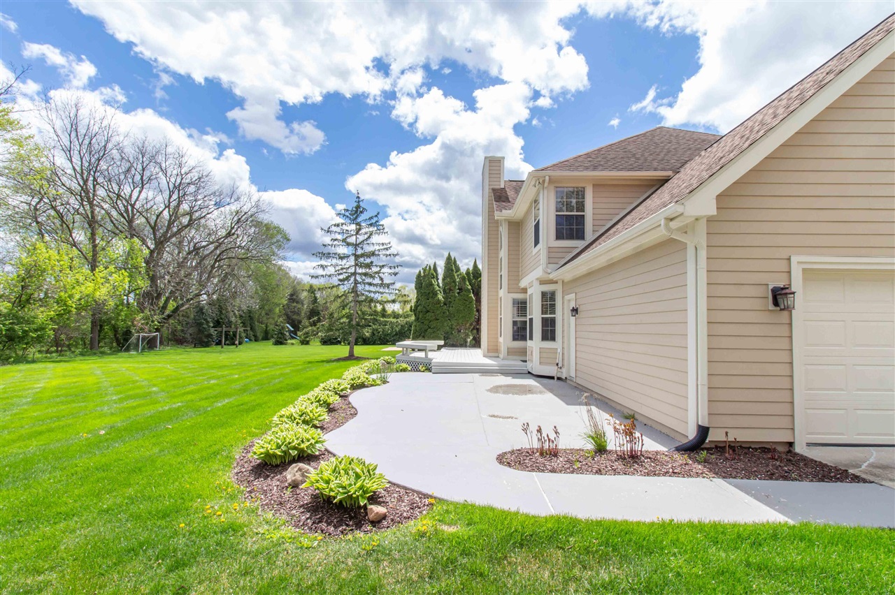 4101 Lake Forest Drive, Ann Arbor, MI, 48108-9678