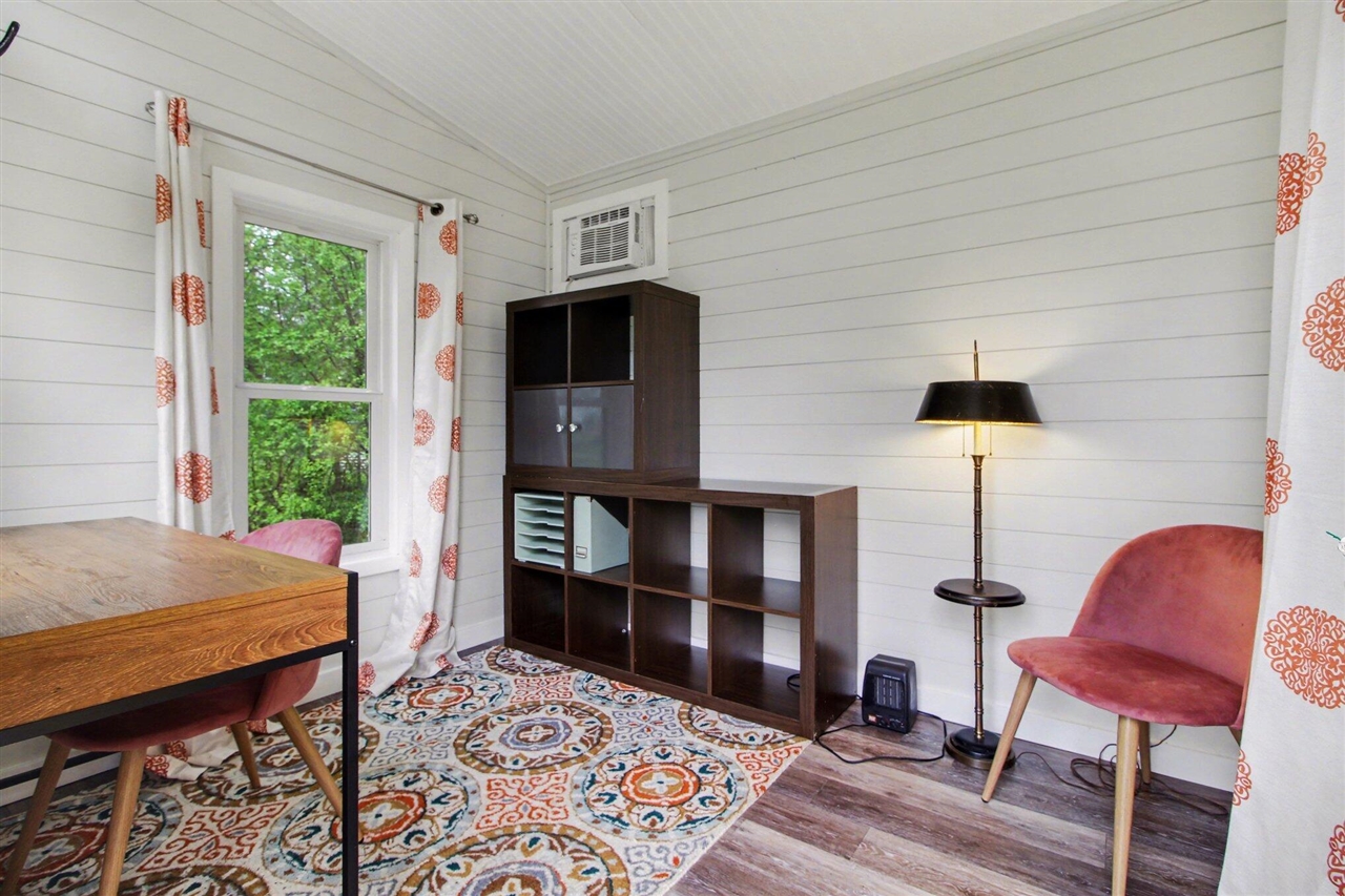 2702 Cranbrook Road, Ann Arbor, MI, 48104-6516