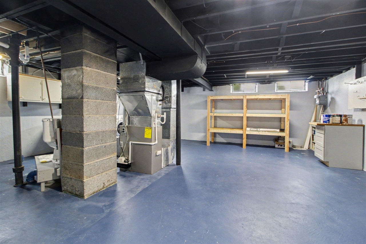 2702 Cranbrook Road, Ann Arbor, MI, 48104-6516