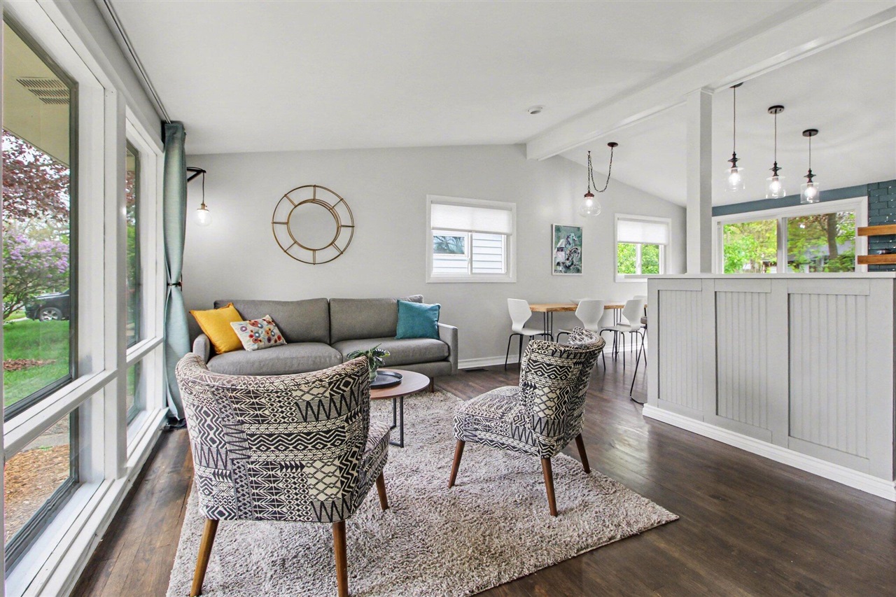 2702 Cranbrook Road, Ann Arbor, MI, 48104-6516