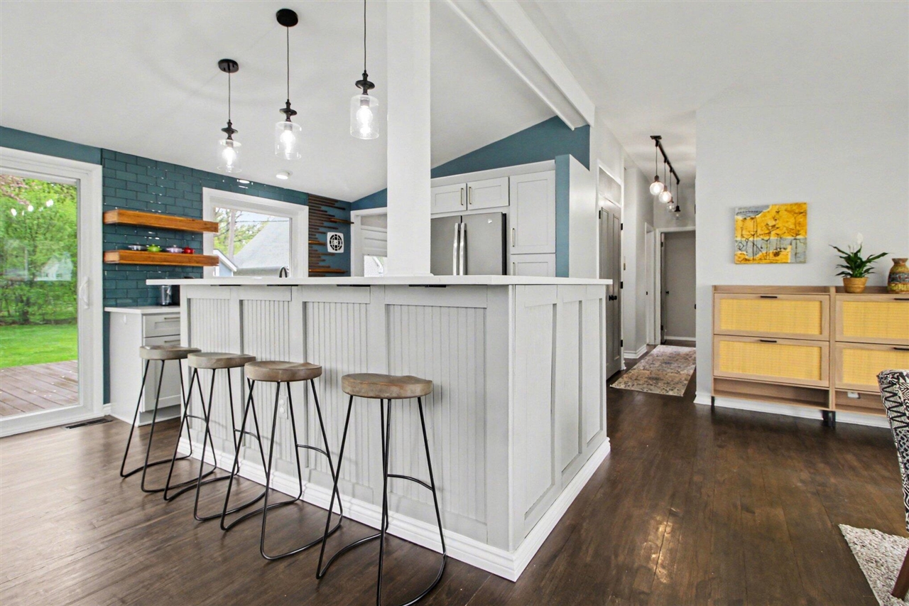 2702 Cranbrook Road, Ann Arbor, MI, 48104-6516