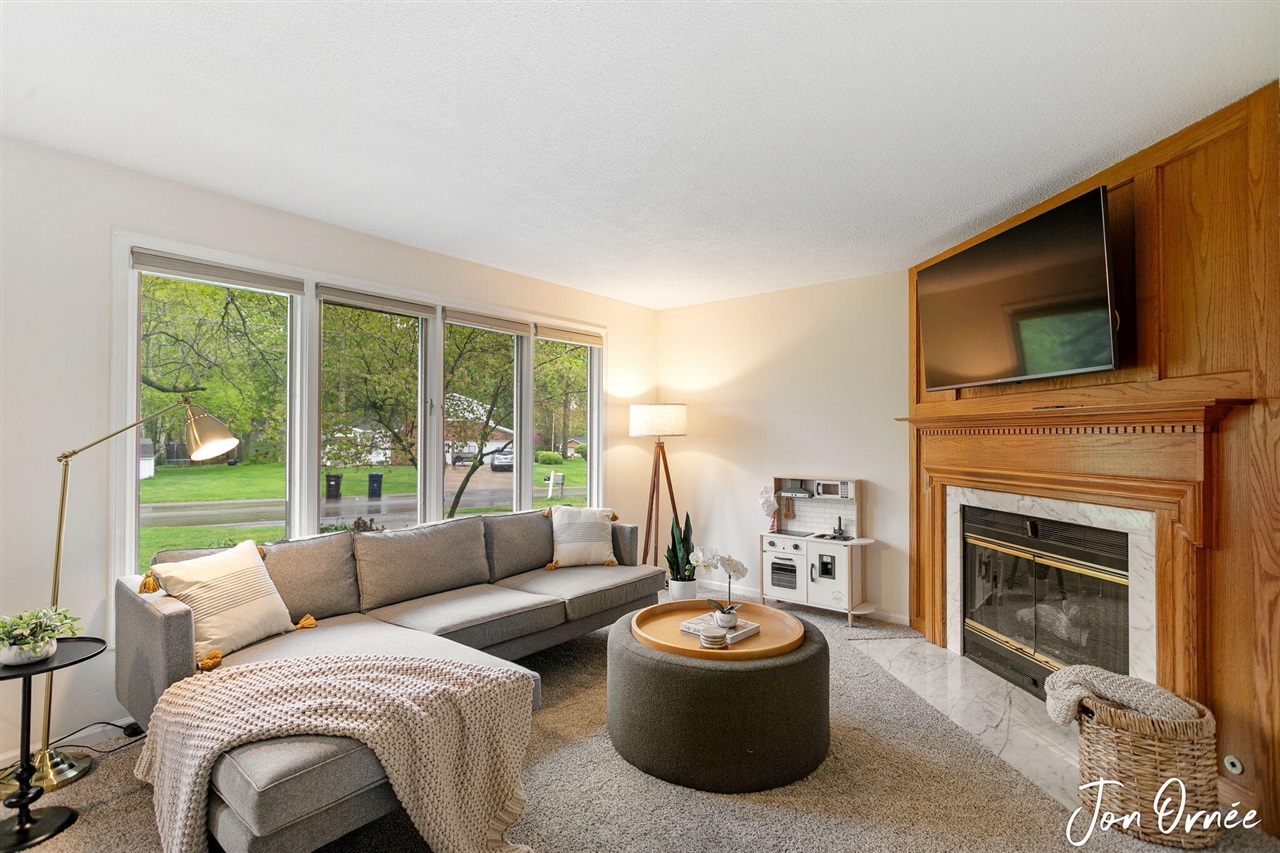 697 Morningside Drive, Holland, MI, 49423-9118