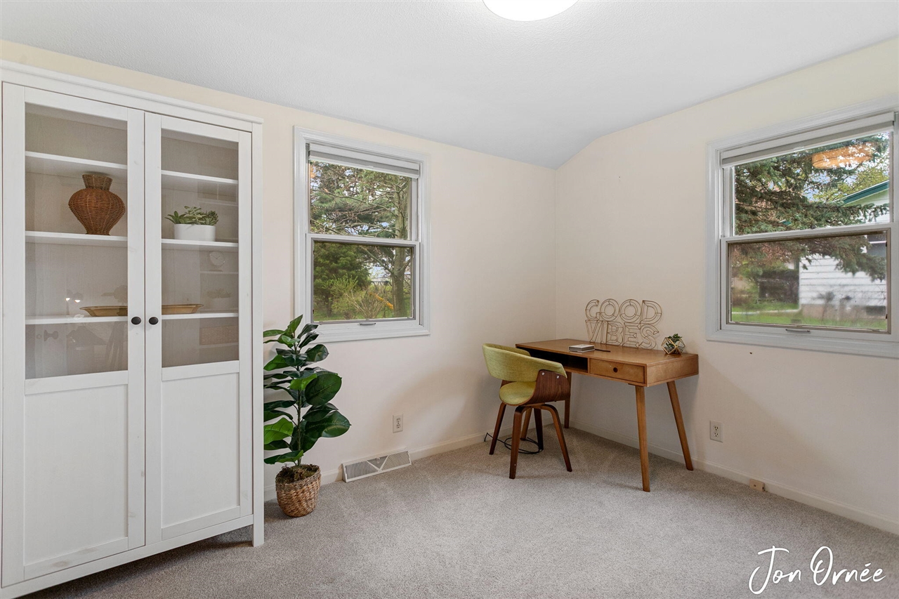 697 Morningside Drive, Holland, MI, 49423-9118