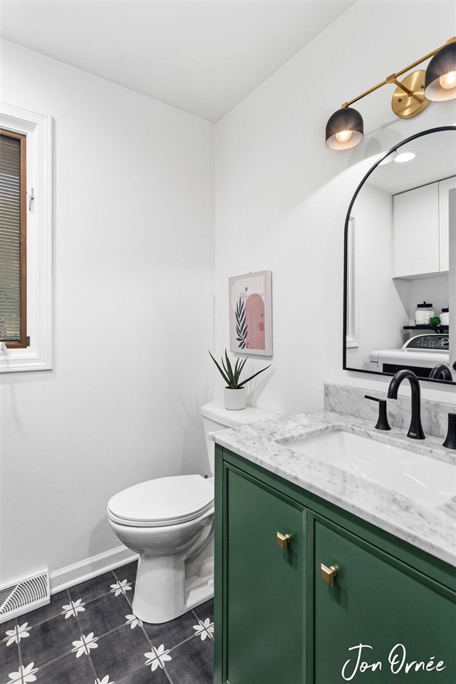 697 Morningside Drive, Holland, MI, 49423-9118
