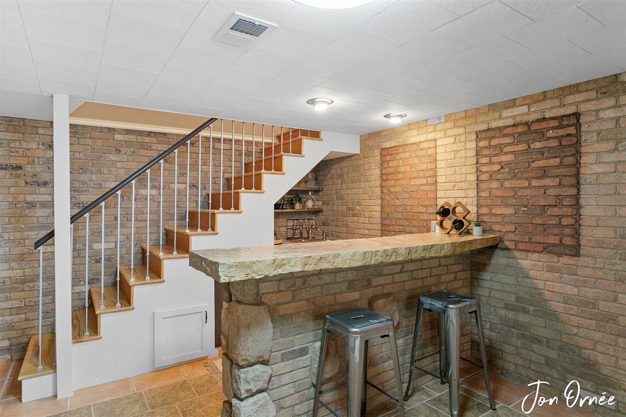 697 Morningside Drive, Holland, MI, 49423-9118